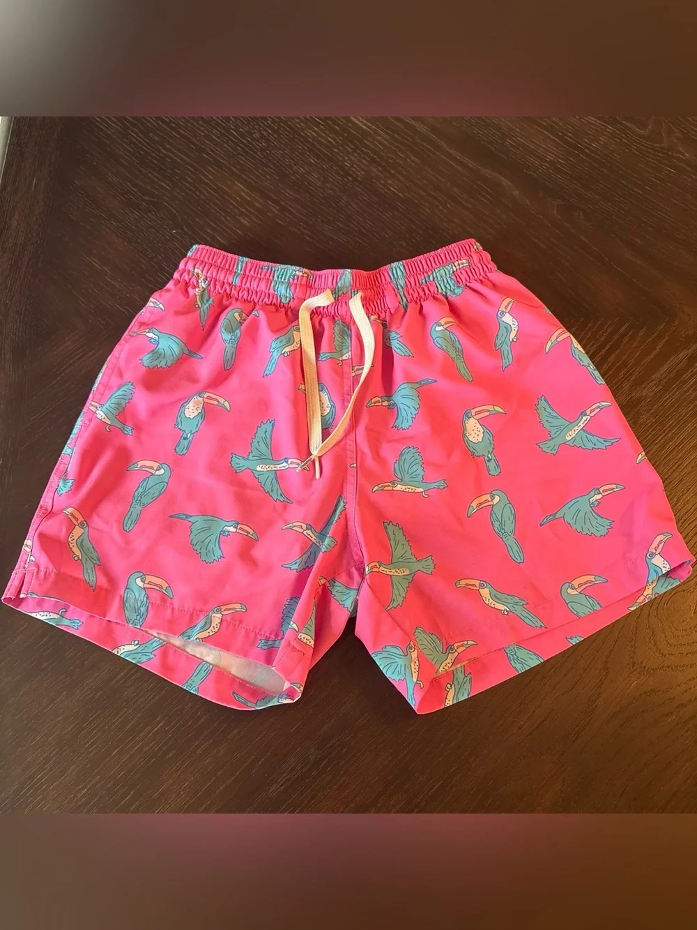 chubbies ToucanPrint Pink Swim Trunks with Teal Accent men’s XS